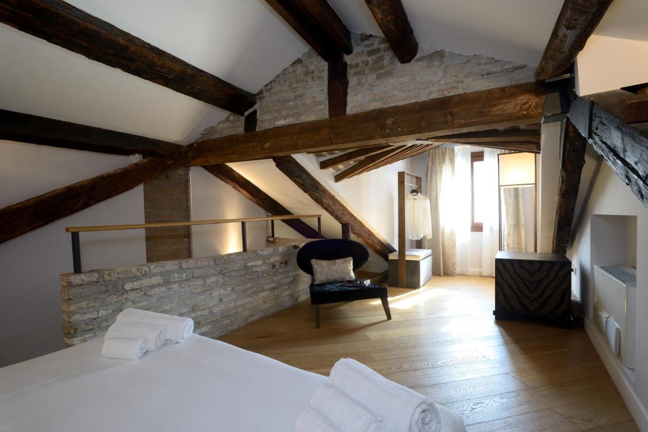 La Fenice Aparthotel Venice